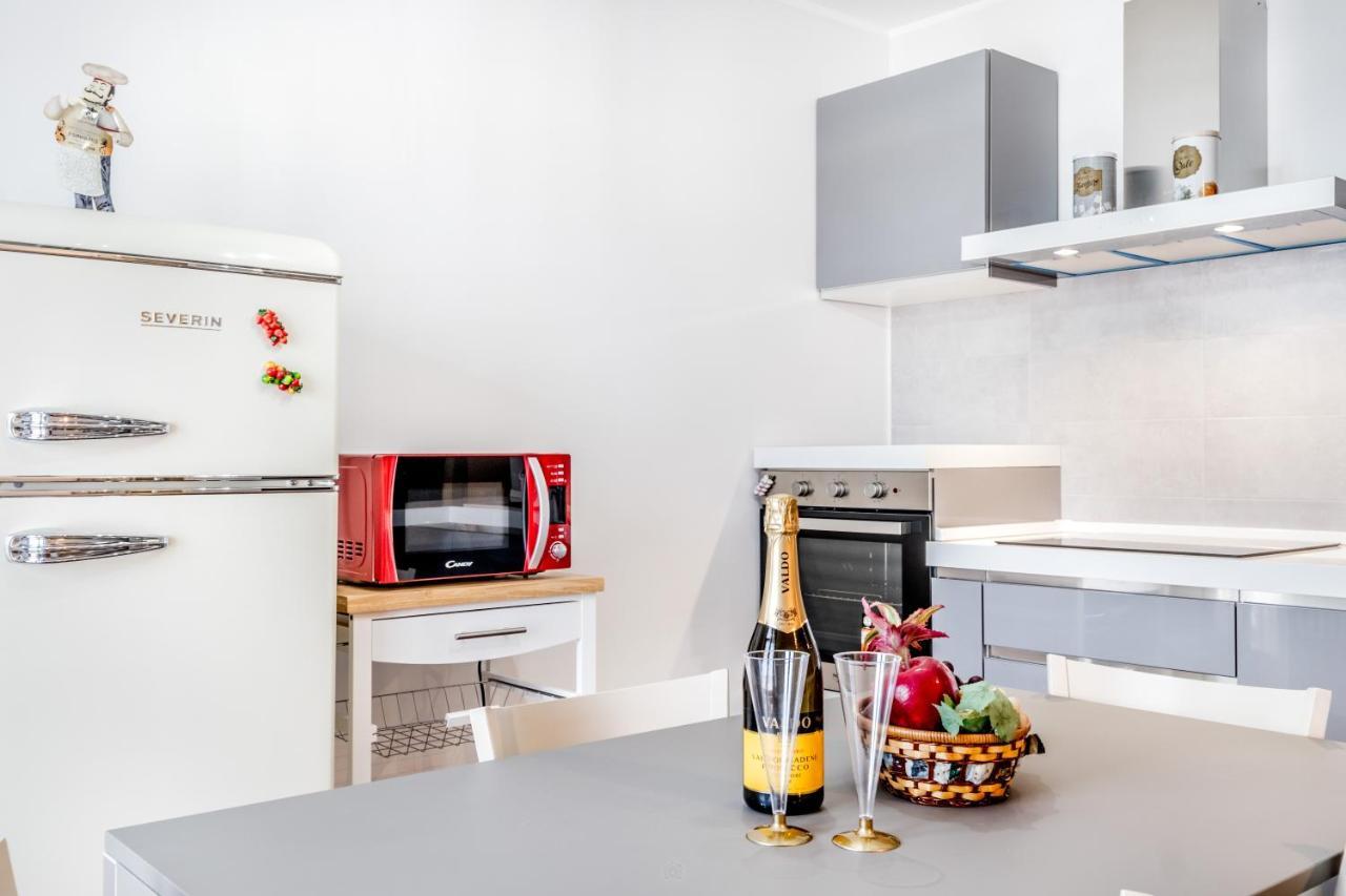 Bbhome Penthouse Bright And Elegant Metro Conca D'Oro 罗马 外观 照片
