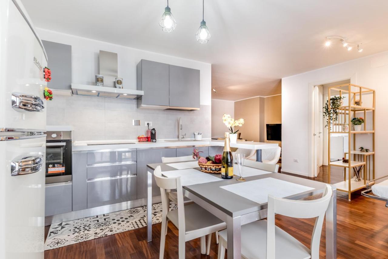 Bbhome Penthouse Bright And Elegant Metro Conca D'Oro 罗马 外观 照片