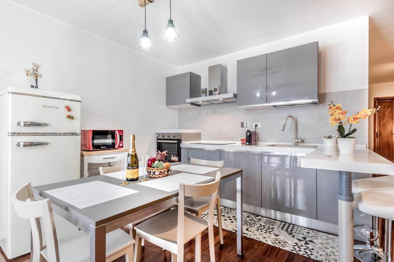 Bbhome Penthouse Bright And Elegant Metro Conca D'Oro 罗马 外观 照片