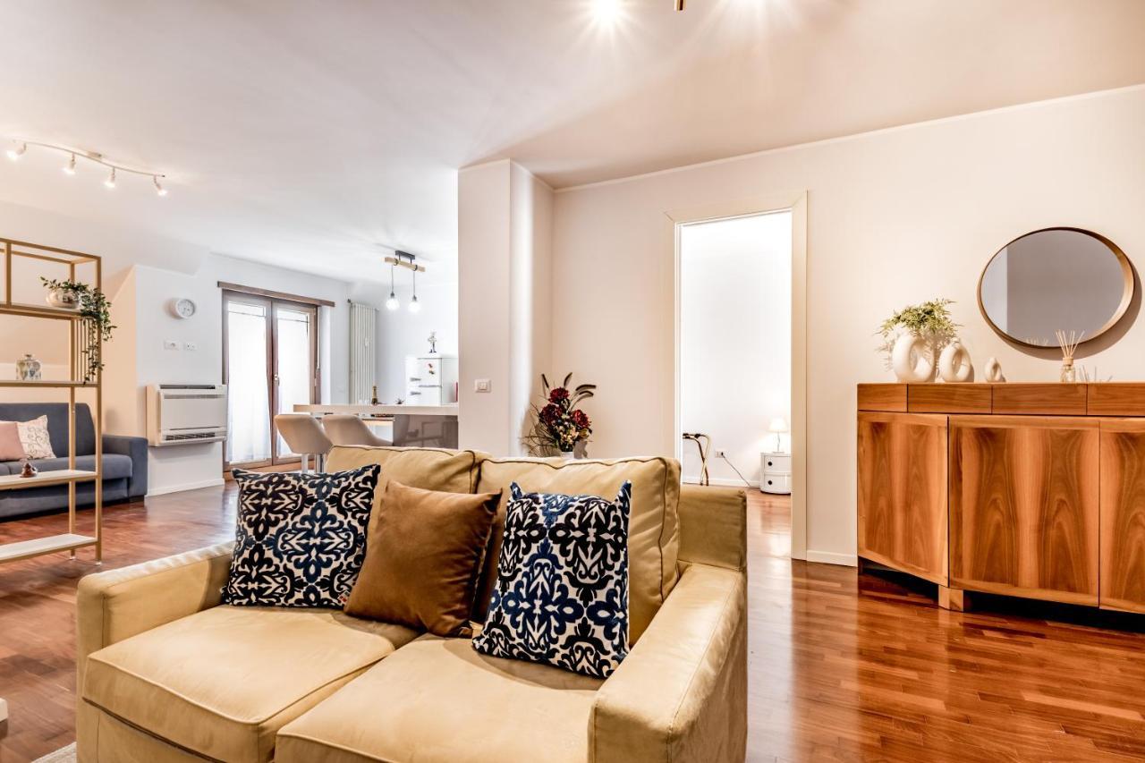 Bbhome Penthouse Bright And Elegant Metro Conca D'Oro 罗马 外观 照片