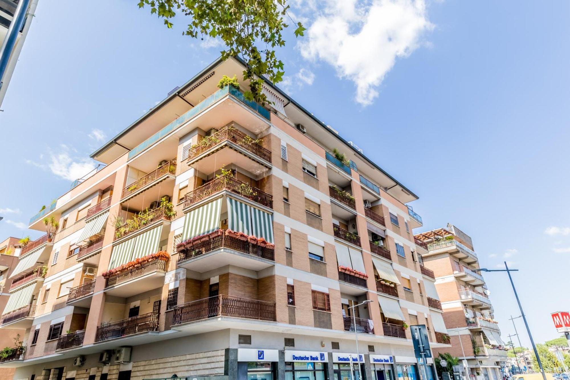 Bbhome Penthouse Bright And Elegant Metro Conca D'Oro 罗马 外观 照片